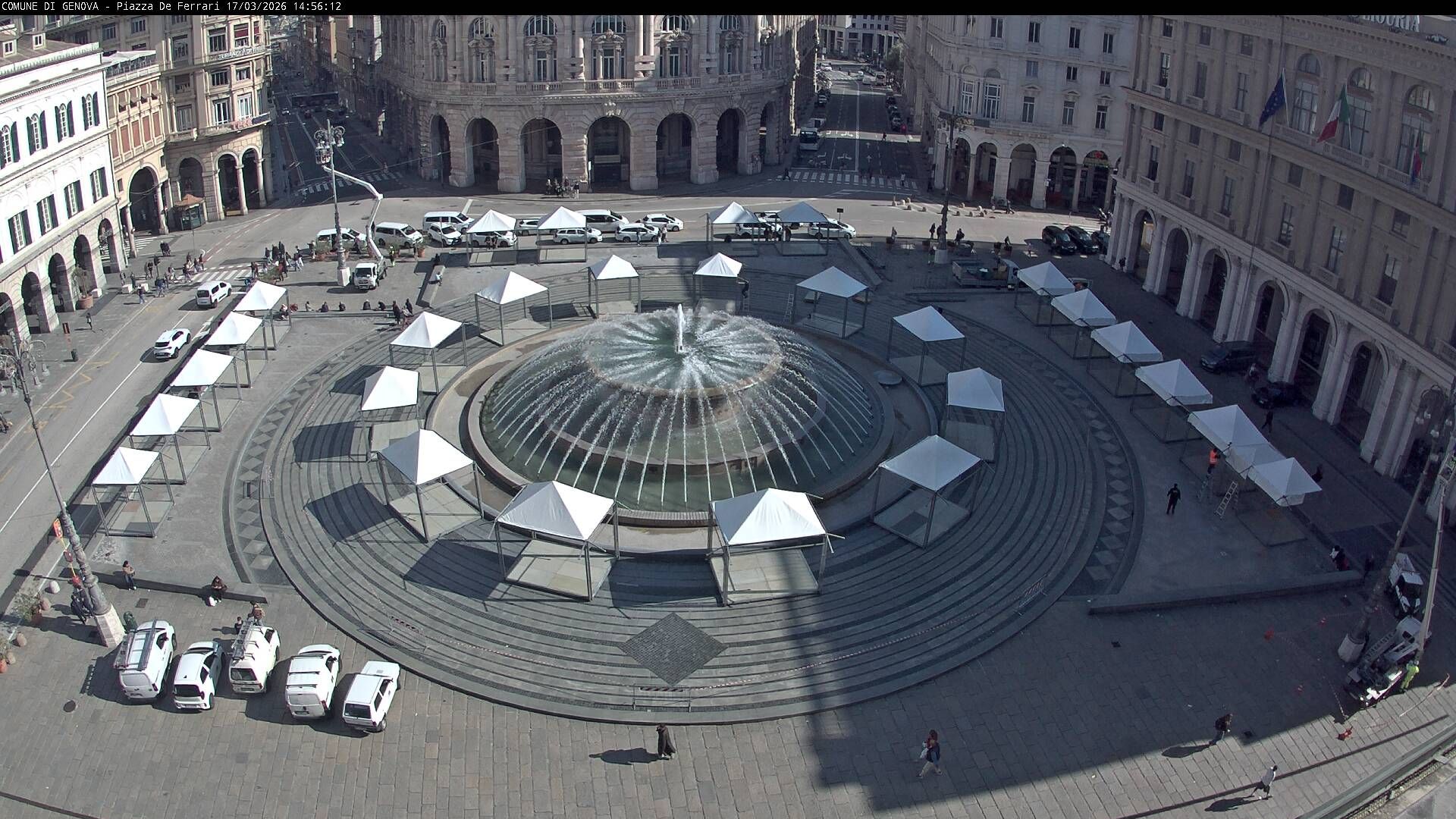 Traffic Cam Genoa: Piazza De Ferrari