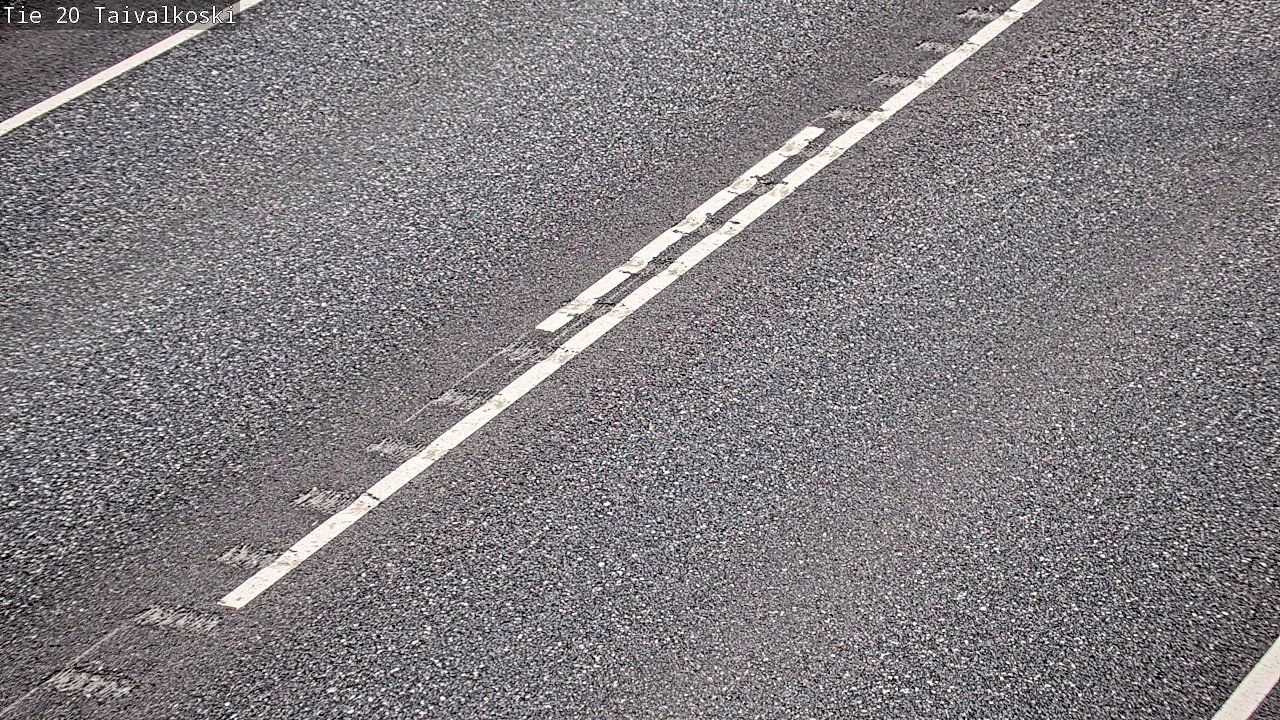 Traffic Cam Taivalkoski: Tie20 - Tienpinta