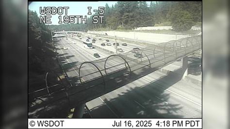 Mountlake Terrace: I-5 at MP 1772: NE 195th St Webcam