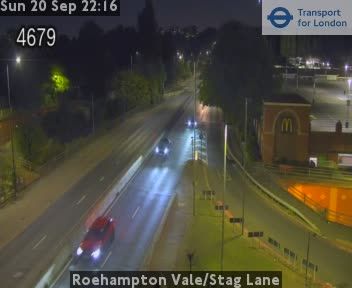 Traffic Cam London: Roehampton Vale/Stag Lane
