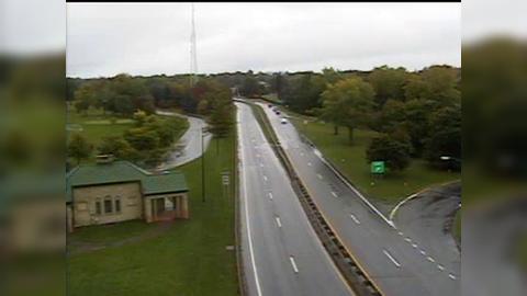 Traffic Cam Buffalo › West: NY 198 at Delaware Avenue (1)