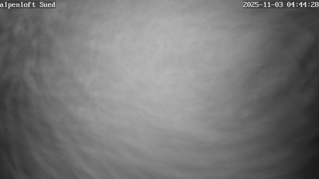 Sins (Sent) › Süd: Alpenloft 4-8 Bett-Ferienwohnung oder Studio mit Bad Ab CHF 532.- die Woche