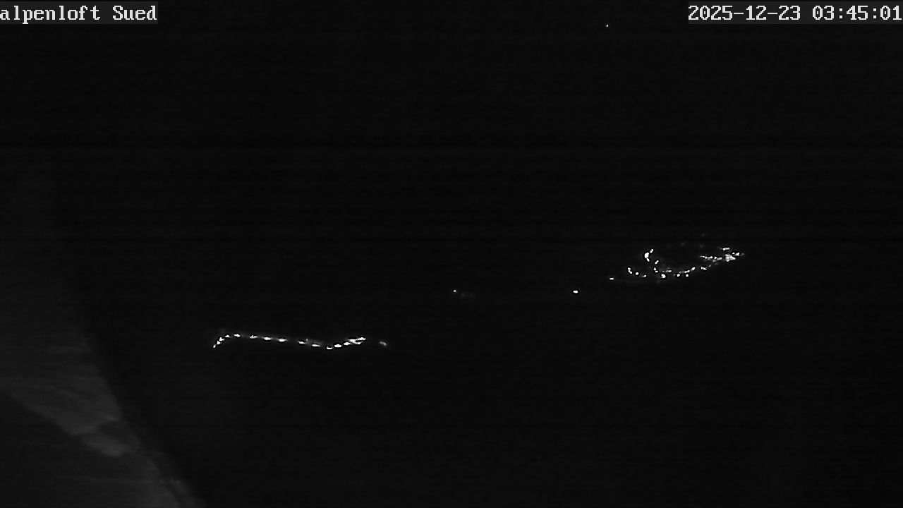 Sins (Sent) › Süden: Alpenloft 4-8 Bett-Ferienwohnung oder Studio mit Bad Ab CHF 532.- die Woche