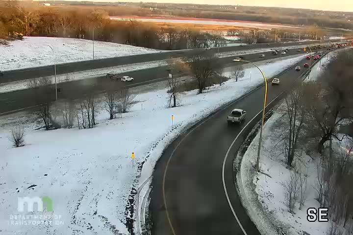 Traffic Cam Bloomington: T.H.77 SB @ Old Shakopee Rd