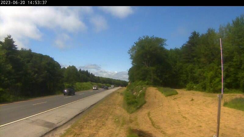 Traffic Cam Pleasant Hill › North: I-295 Mile 09 NB (Falmouth)