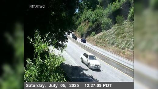 Traffic Cam Redwood Estates › North: TVB35 -- SR-17 : AT ALMA COURT