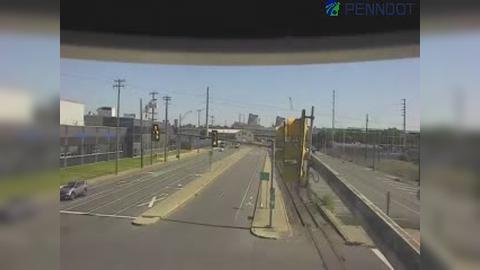 Traffic Cam South Philadelphia: S COLUMBUS BLVD @ E OREGON AVE
