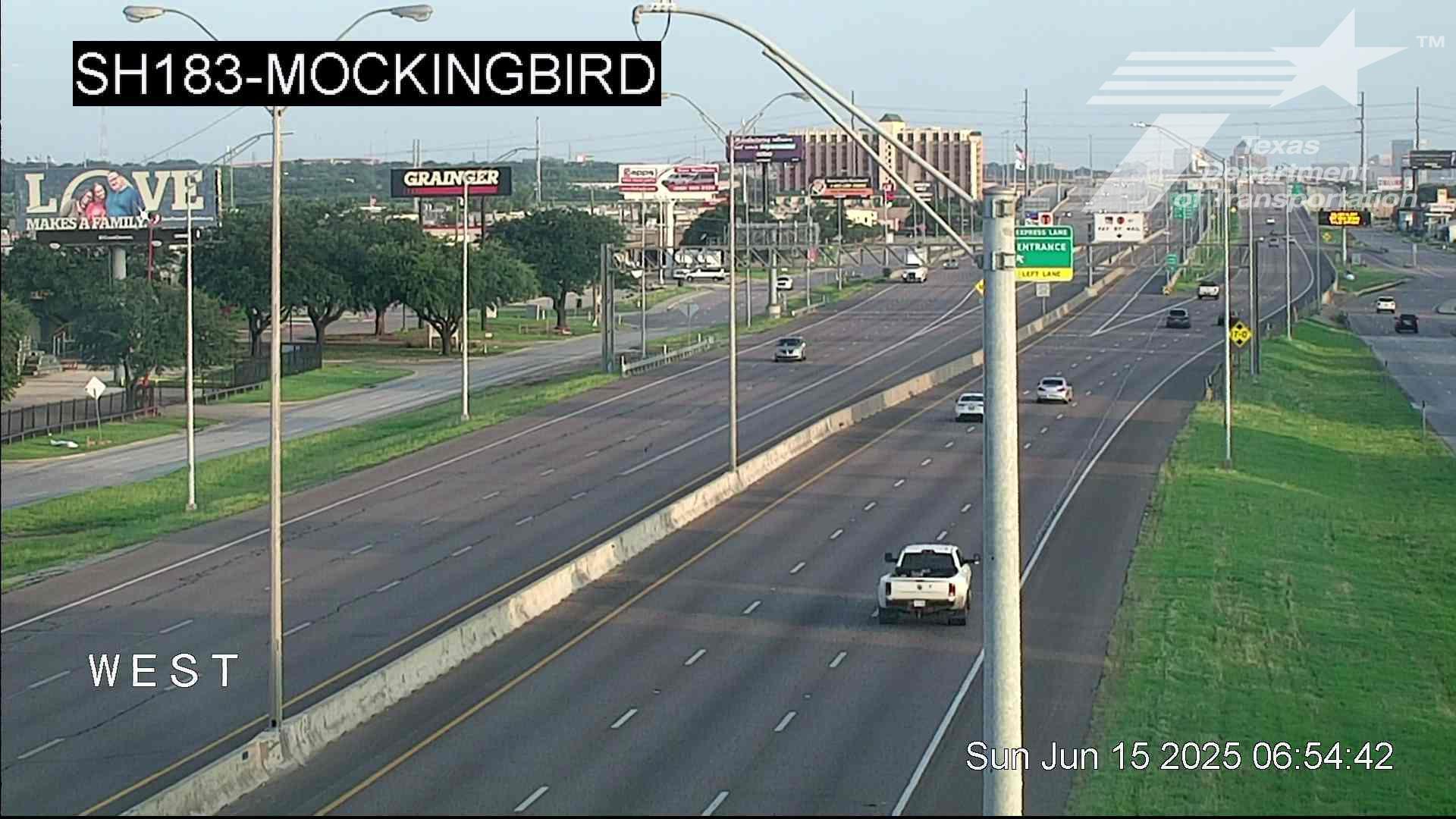 Traffic Cam Dallas › East: SH 183 @ Mockingbird