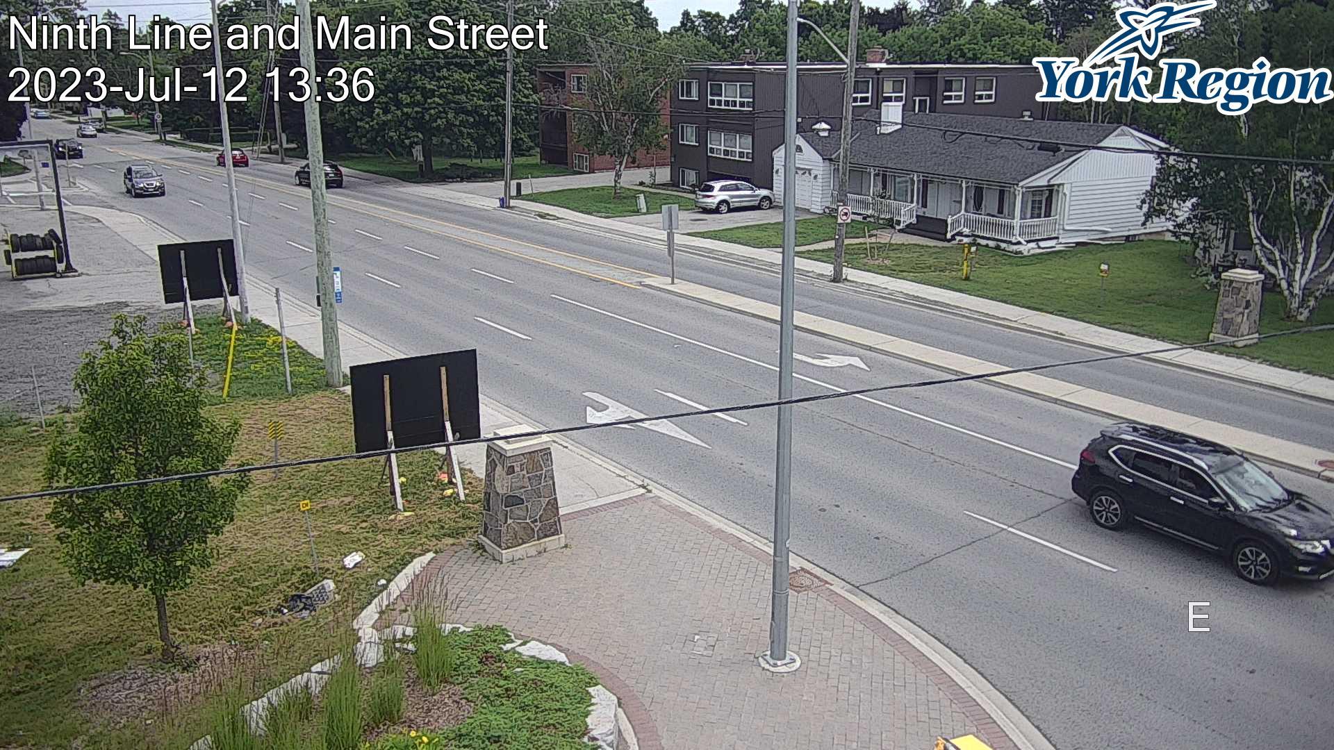 Traffic Cam Whitchurch-Stouffville