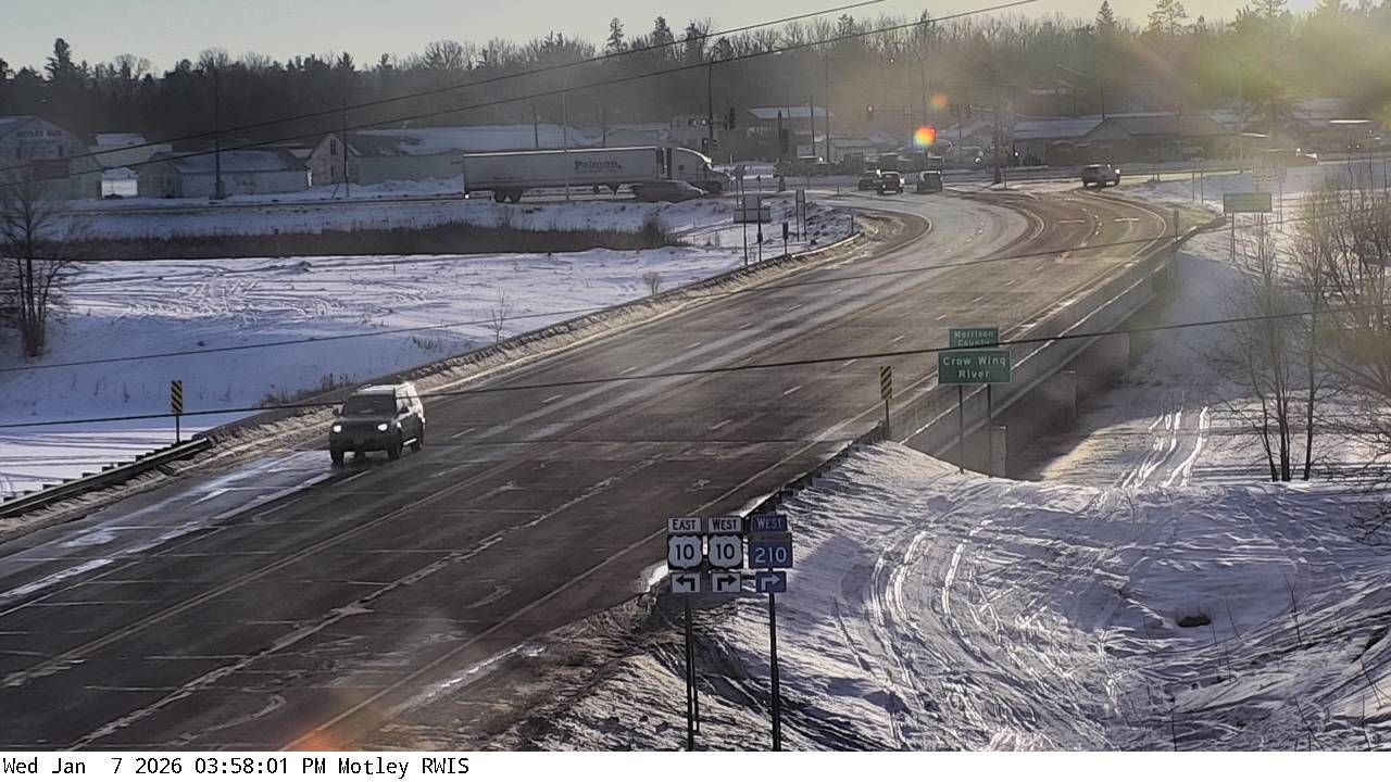 Traffic Cam Motley: MN 64: T.H.210 - MP 101.0): T.H.210 - MP 101.0) View