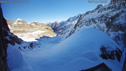 Medel › Ost: Medelserhütte SAC