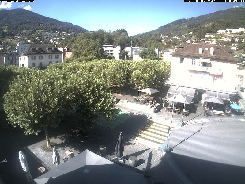 Monthey › Südwesten: Apéro folklorique montheysan - Place Centrale
