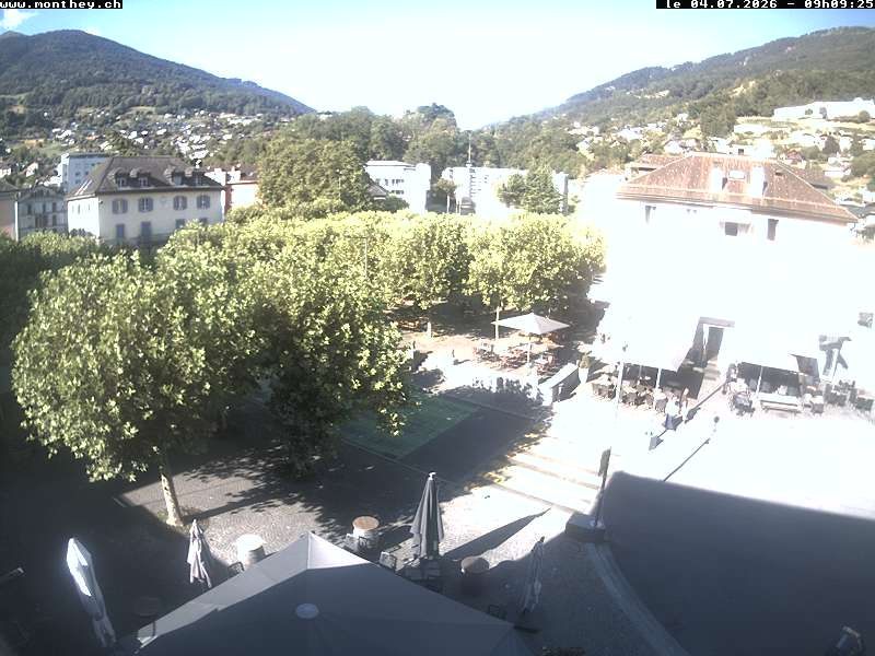 Monthey › Südwesten: Apéro folklorique montheysan - Place Centrale