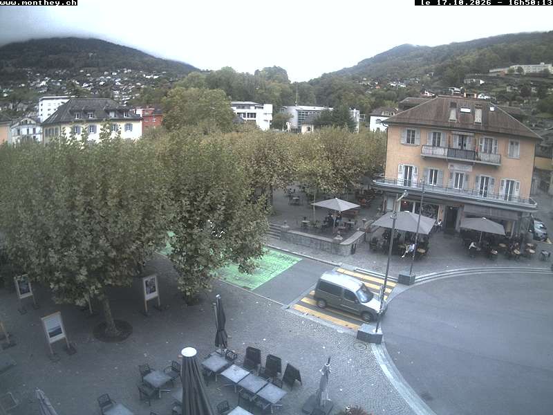 Monthey › Südwesten: Apéro folklorique montheysan - Place Centrale