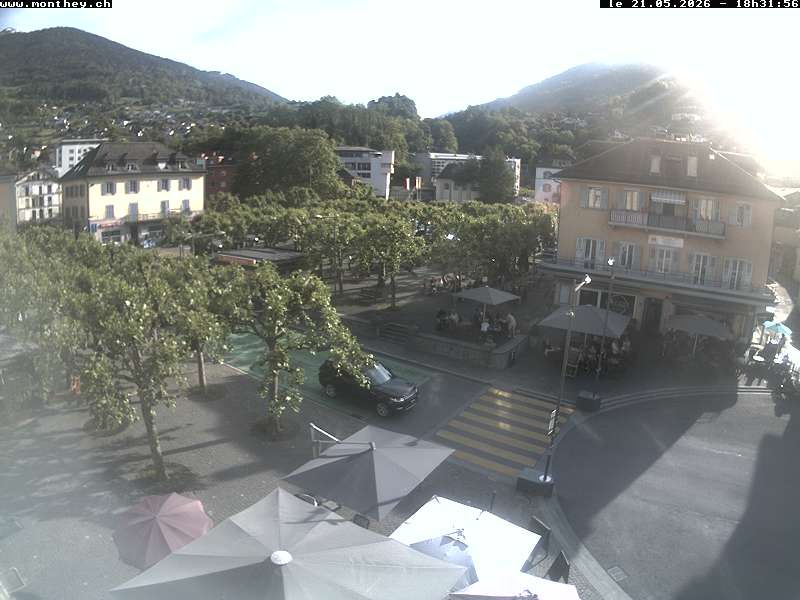 Monthey › Südwesten: Apéro folklorique montheysan - Place Centrale
