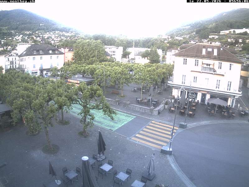 Monthey › Südwesten: Apéro folklorique montheysan - Place Centrale