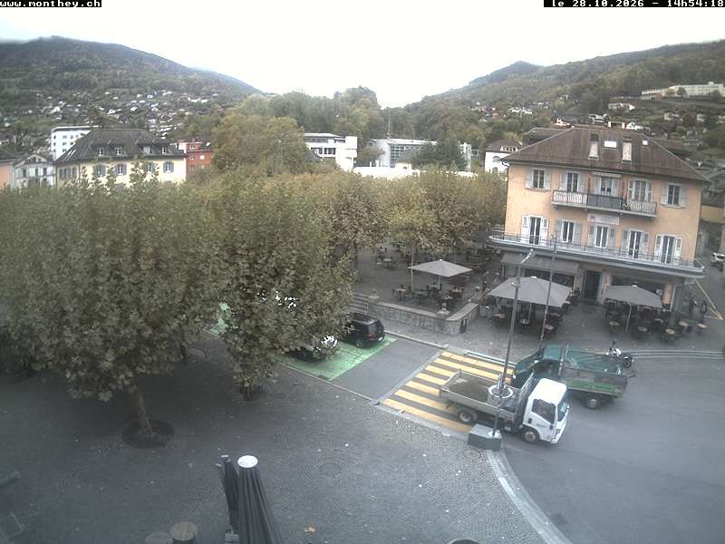 Monthey › Südwesten: Apéro folklorique montheysan - Place Centrale