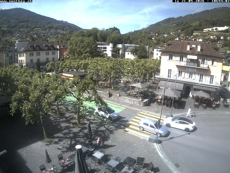 Monthey › Südwesten: Apéro folklorique montheysan - Place Centrale