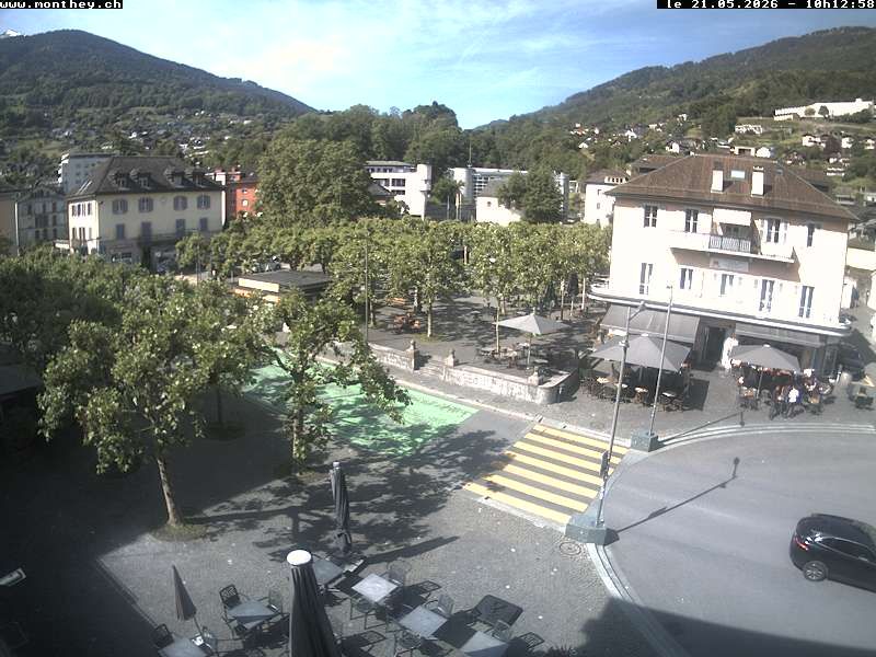Monthey › Südwesten: Apéro folklorique montheysan - Place Centrale
