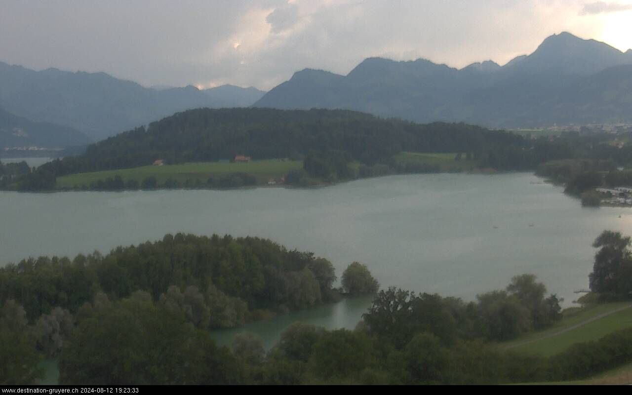 Pont-en-Ogoz: Lac de Gruyère