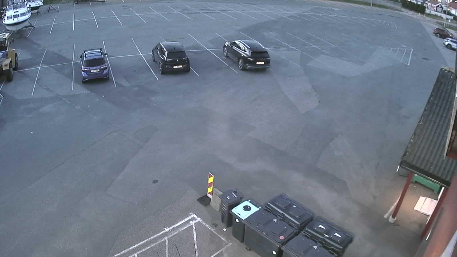 Fuglevik Harbor: Lake & Landscape View Webcam