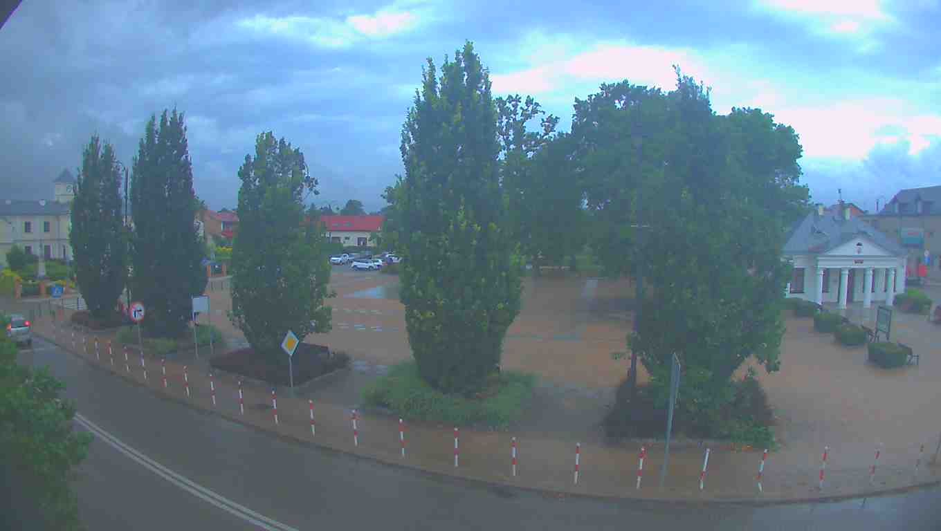 Traffic Cam Leczna › West: Dawny ratusz - Fontanna w Łęcznej - plac Kościuszki