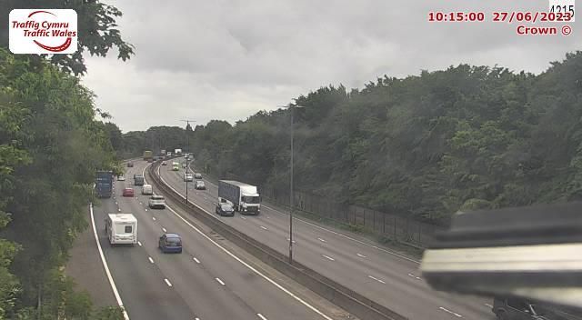 Traffic Cam Christchurch: Newport - M4 eastbound between junctions 25 and 24 (Caerleon and Coldra)