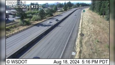 Traffic Cam Grand Mound: I-5 at MP 87.4: Thurston/Lewis County Line