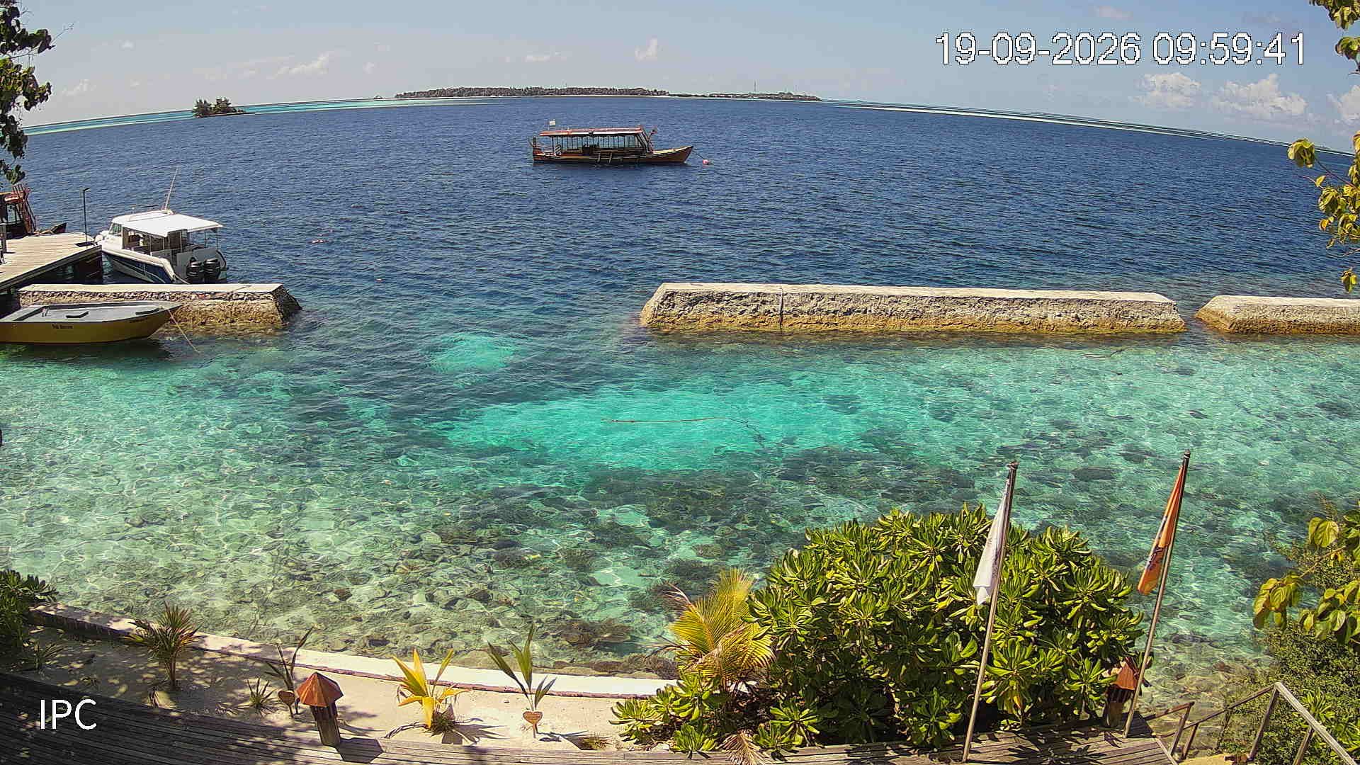 Ari Atoll during daytime
