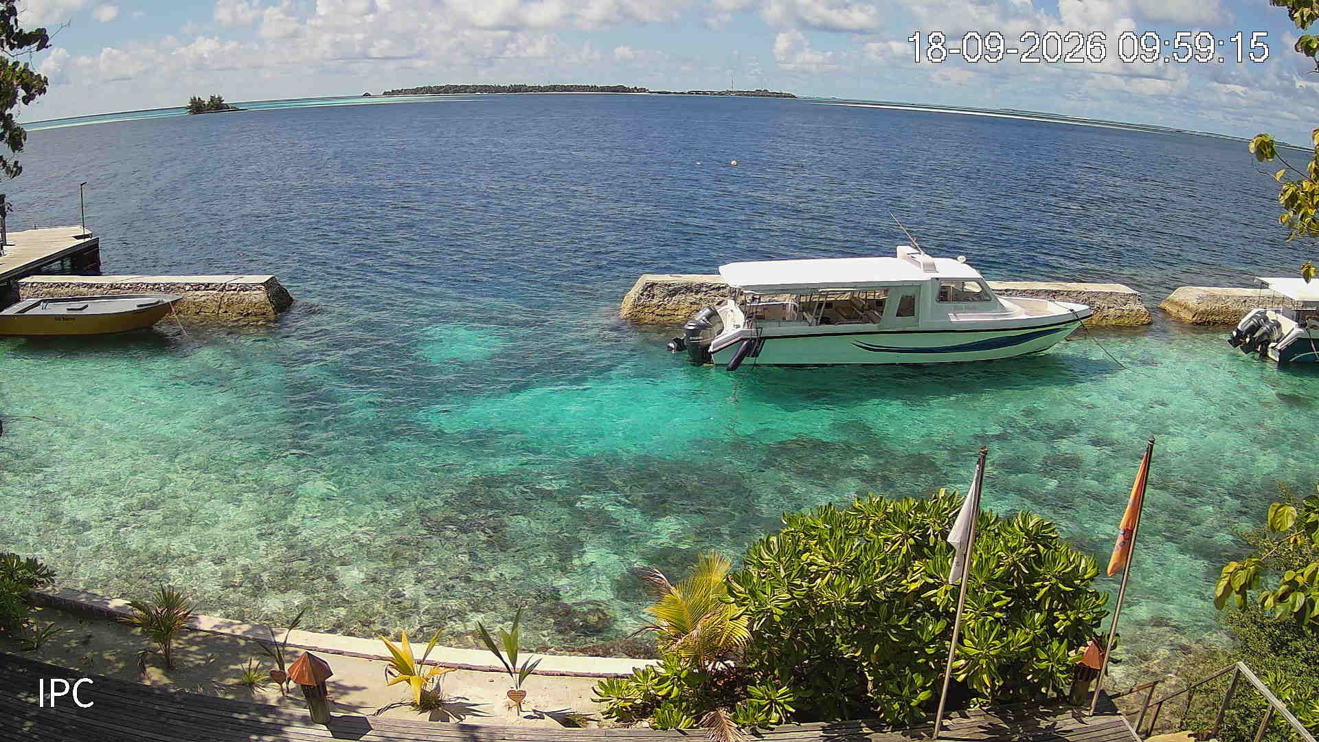 Ari Atoll during daytime