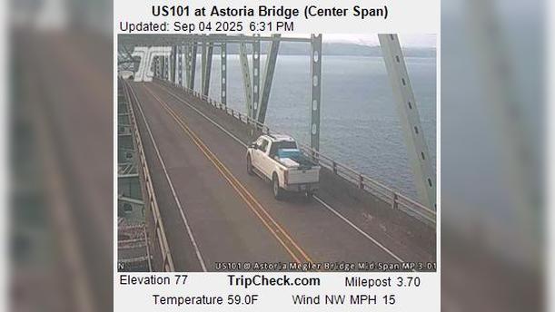 Traffic Cam Astoria: US 101 at - Bridge (Center Span)
