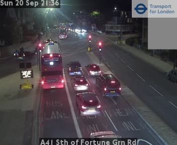 Traffic Cam London: A41 Sth of Fortune Grn Rd