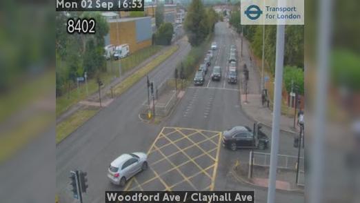Traffic Cam London Borough of Haringey: Woodford Ave - Clayhall Ave