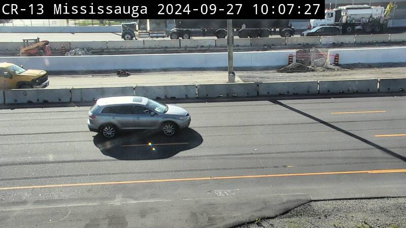 Traffic Cam Cooksville: QEW near Mississauga Rd