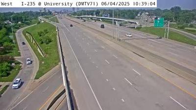 Des Moines Traffic: I-235 @ University