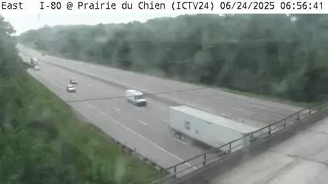 Traffic Cam Iowa City: IC - I-80 @ Prairie du Chien (24)