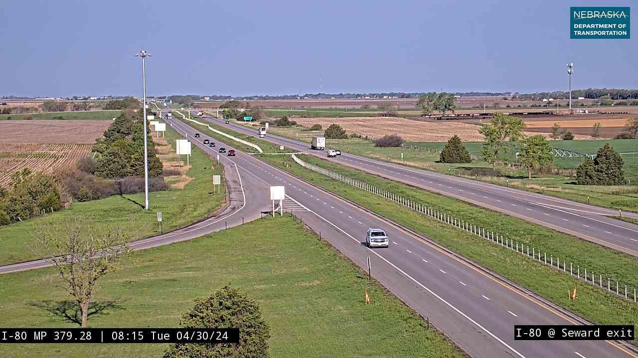 Traffic Cam Ruby: I-80: Seward Exit: Interstate View