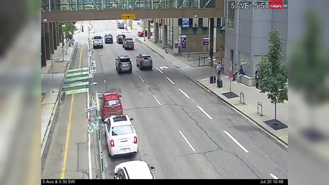 Traffic Cam Downtown Commercial Core: 5 Avenue - 5 Street SW