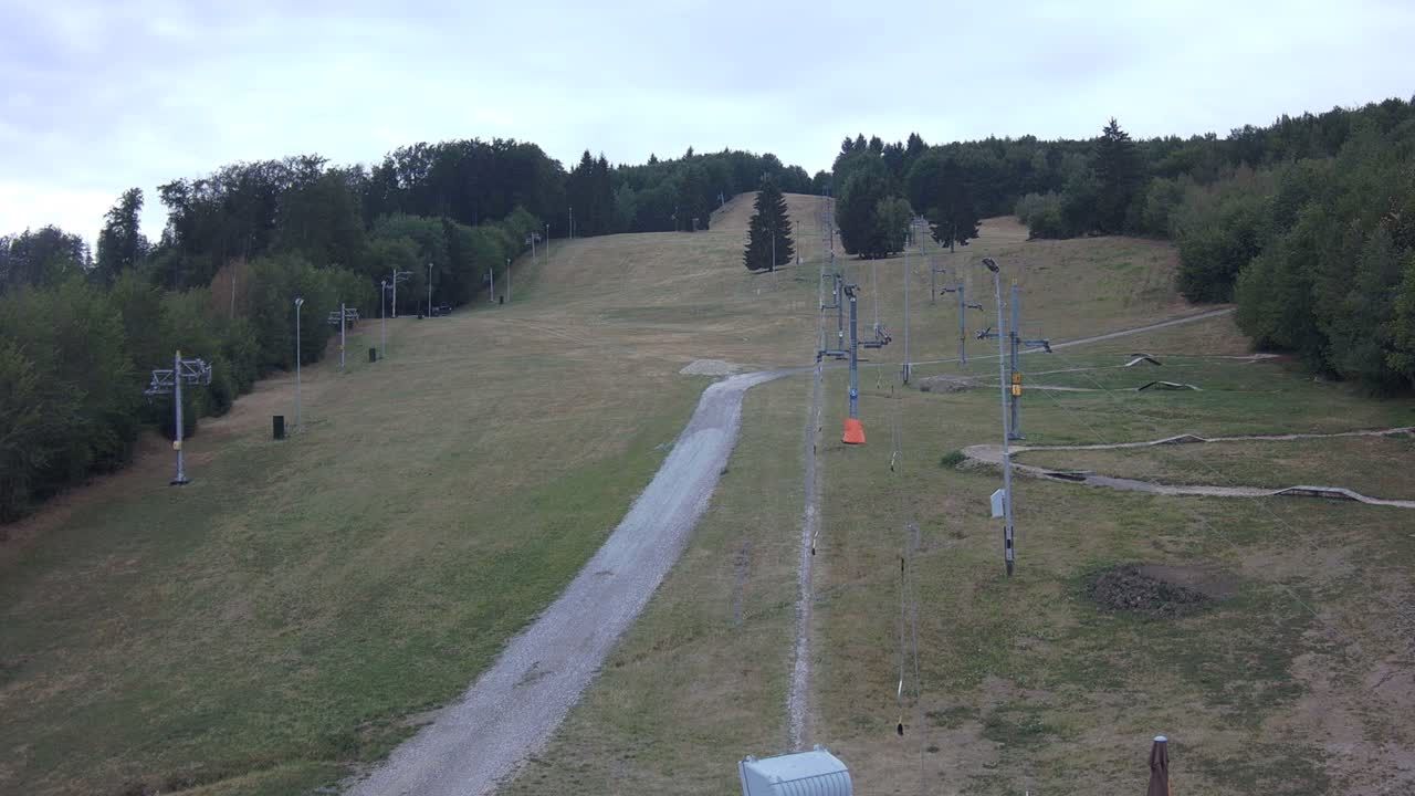 Traffic Cam Nova Bana › South-West: SKI centrum DROZDOVO