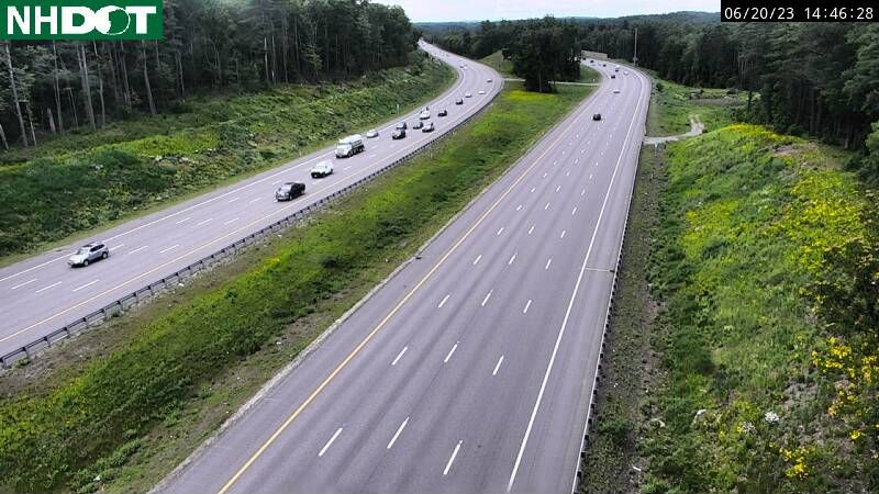 Traffic Cam Manchester › North: 93 N MM 17.0