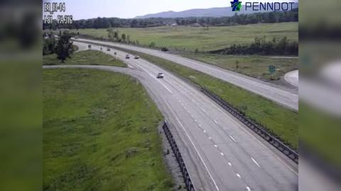 Traffic Cam Guilford Township: I-81 @ EXIT 14 (PA 316 WAYNE AVE)