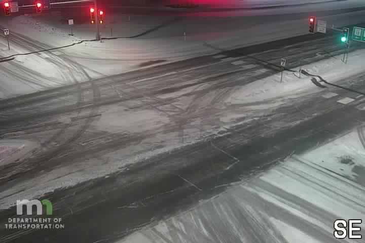 Traffic Cam Nisswa: MN 371: T.H.371 SB @ Co Rd 77 WB (CR77 West/CR13 East)
