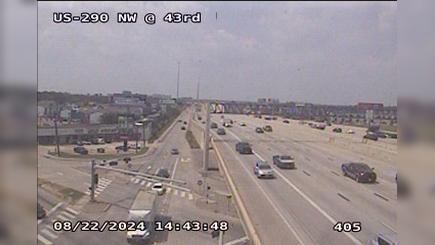 Traffic Cam Rosslyn › West: US-290 Northwest @ 43rd