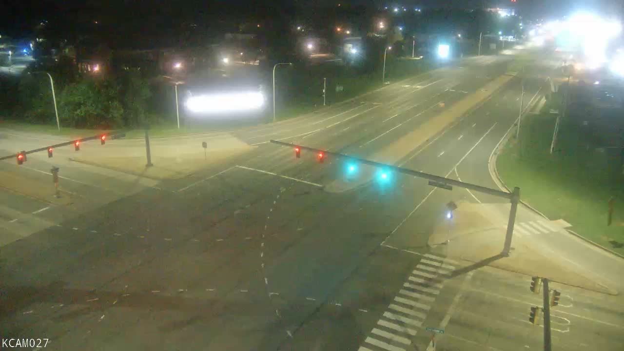 Traffic Cam Dover: US 13 @ SCARBOROUGH RD
