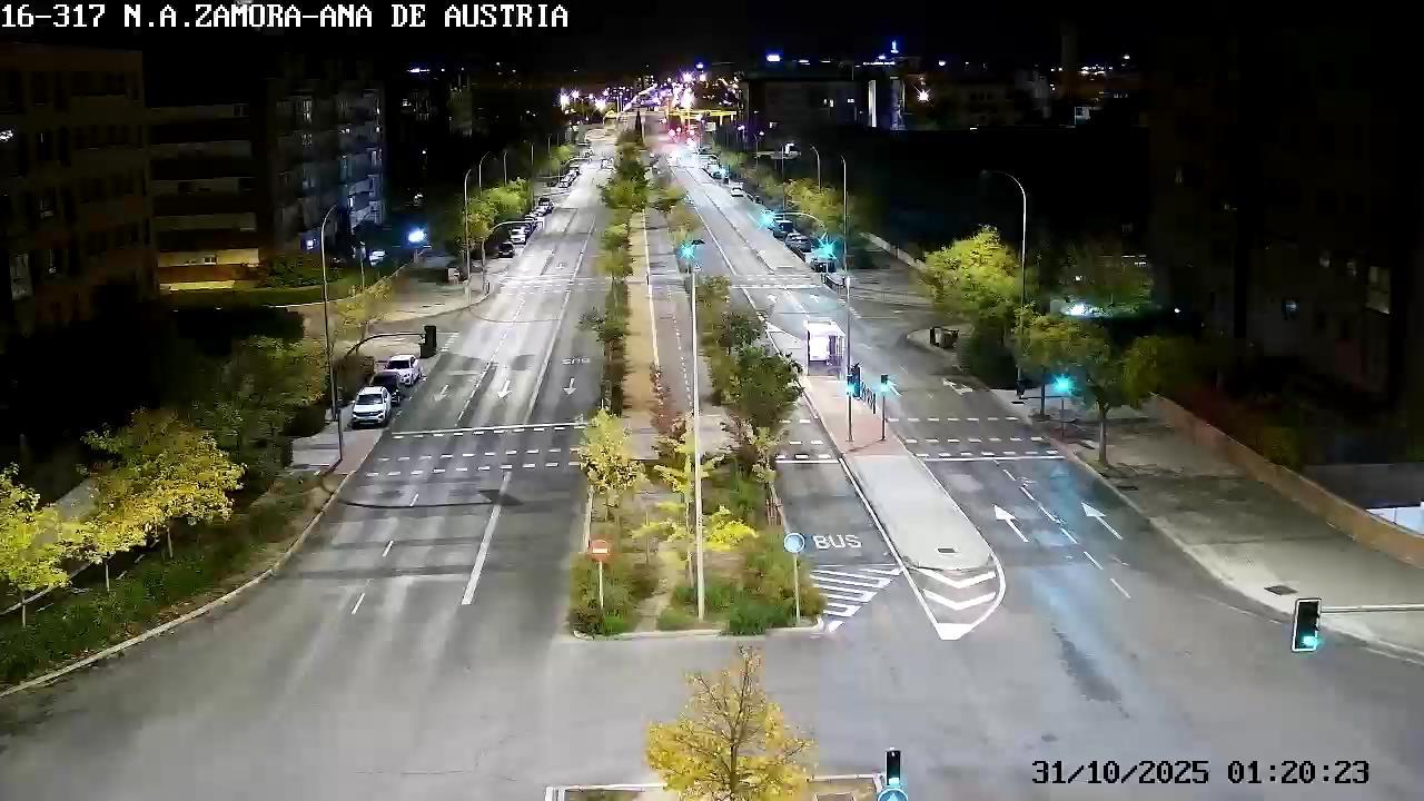 Traffic Cam Valdefuentes: NICETO A. ZAMORA - ANA DE AUSTRIA