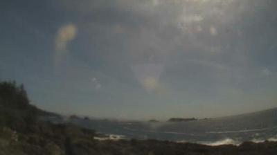 Vue webcam de jour à partir de Ucluelet: Amphritite Lighthouse Southeast