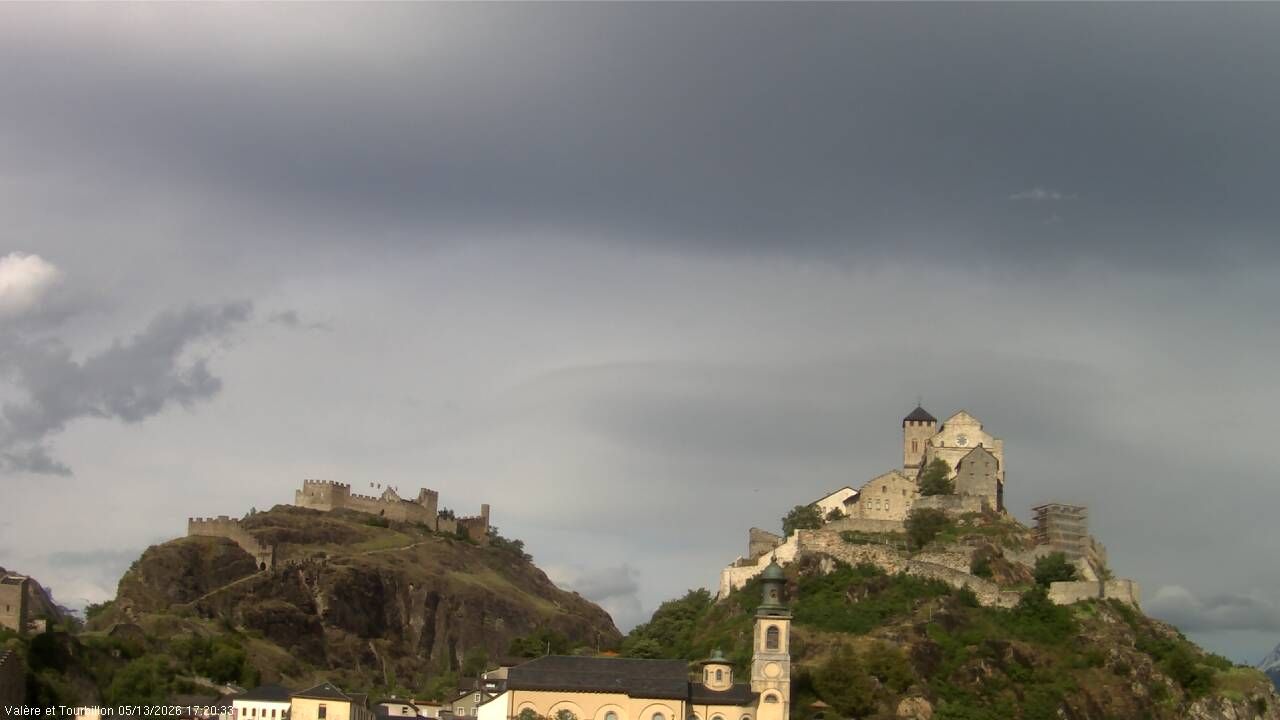 Sitten: Vue sur Valère et Tourbillon