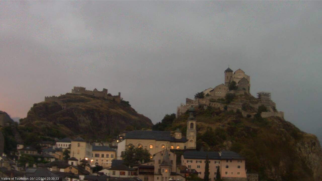 Sitten: Vue sur Valère et Tourbillon