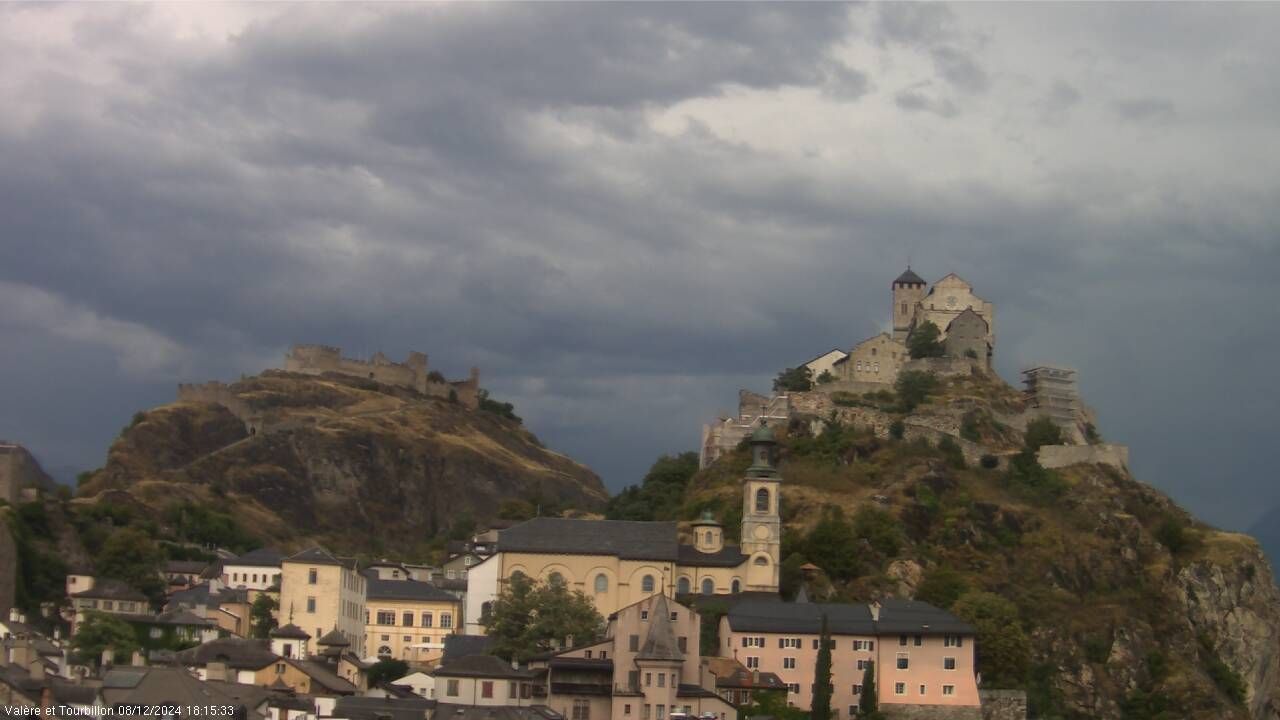 Sitten: Vue sur Valère et Tourbillon