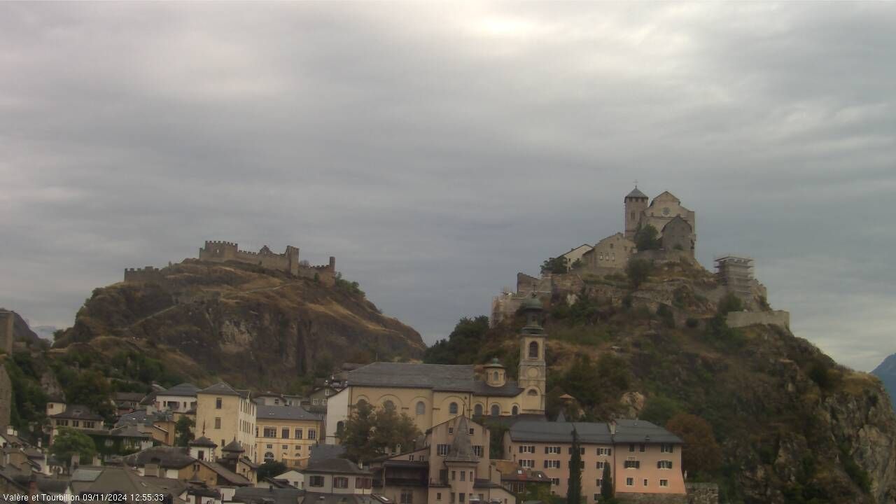 Sitten: Vue sur Valère et Tourbillon